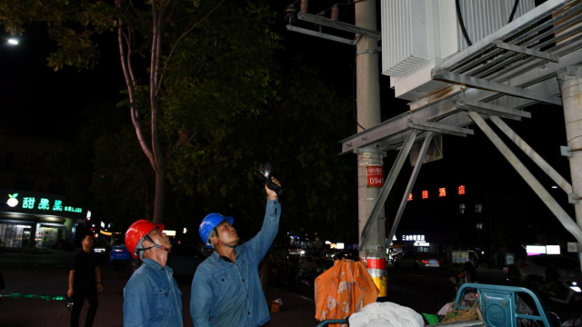 國網確山縣供電公司：大暑夜巡守護萬家清涼