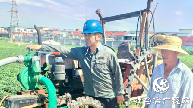 國網新蔡縣供電公司:到田間地頭開展安全用電宣傳