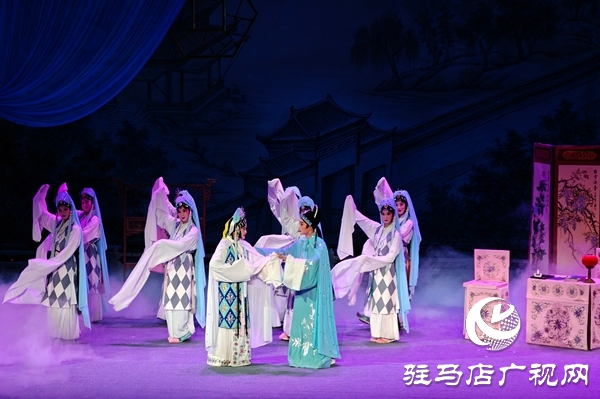 黃河戲劇節經典豫劇《必正與妙常》亮相平輿縣文化藝術中心