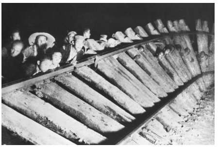 新華社政論｜永遠(yuǎn)做中華民族文明成果與人類和平事業(yè)的捍衛(wèi)者——寫在中國人民抗日戰(zhàn)爭(zhēng)暨世界反法西斯戰(zhàn)爭(zhēng)勝利80周年之際