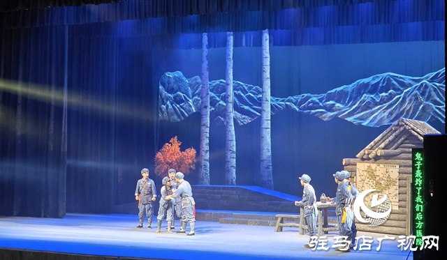 黃河戲劇節(jié)圓滿落幕 豫劇《碧血千古》壓軸上演震撼全場