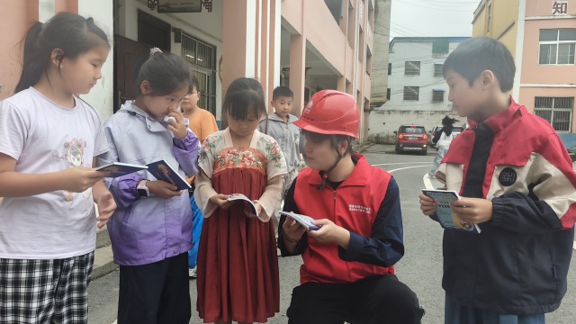 國網新蔡縣供電公司開展“開學安全第一課”活動 共筑校園用電安全防線