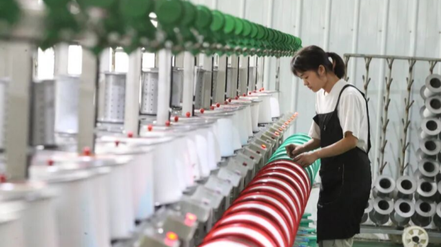 推動項目建設 開展助企幫扶 駐馬店市服裝制鞋產業加速迭代升級