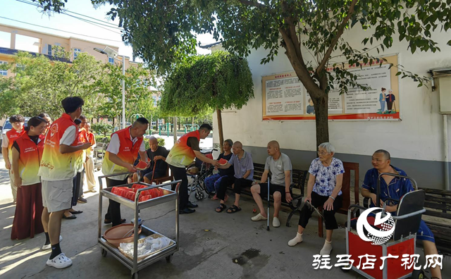 【天中光榮榜】王俊峰:十年堅守公益路 愛心傾灑困難群眾