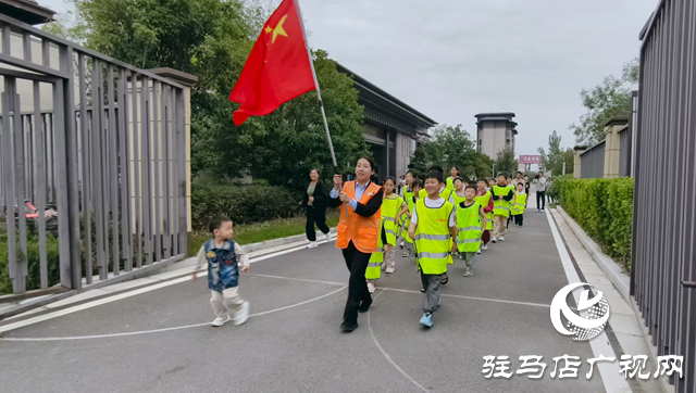 驛城區(qū)“青春躍動(dòng)”夜跑團(tuán):夜色中的風(fēng)景線 點(diǎn)亮活力健康生活