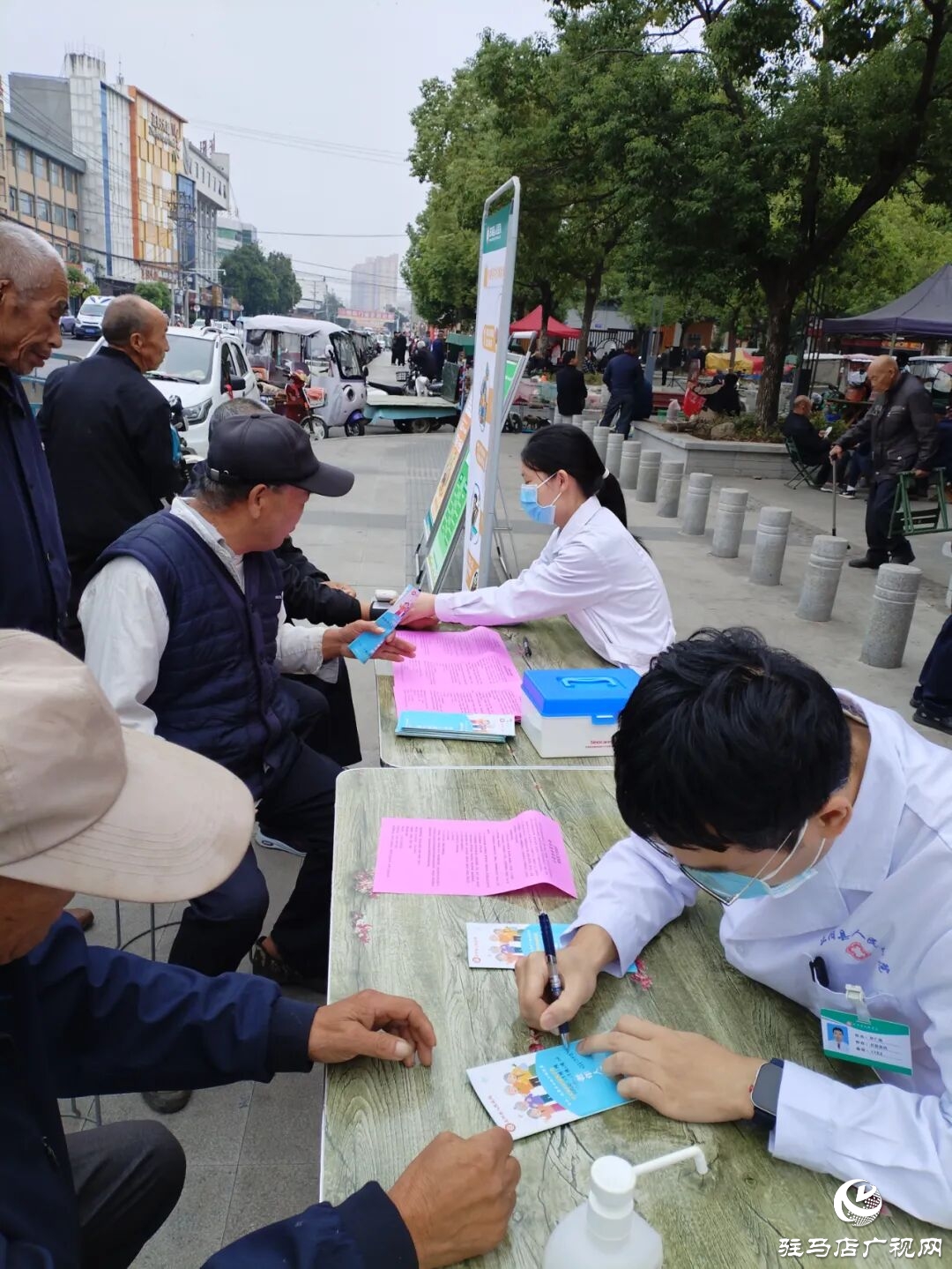 正陽縣開展“阿爾茨海默病日”宣傳活動