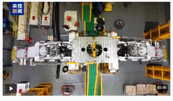 爬坡轉(zhuǎn)彎樣樣行！“百變金剛”盾構(gòu)機已經(jīng)進入next level了