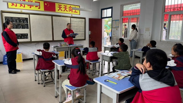 國網(wǎng)駐馬店供電公司：春苗行動(dòng)“電”亮成長(zhǎng)路