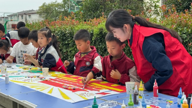 國網(wǎng)駐馬店供電公司：春苗行動(dòng)“電”亮成長(zhǎng)路