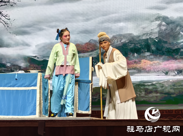 豫劇名家李樹建攜弟子亮相駐馬店 《清風(fēng)亭上》引燃戲迷熱情