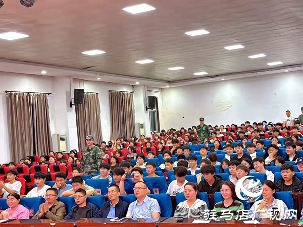 2025年平輿縣中等職業學校“禮贊新中國，奮進新時代”迎國慶演講比賽