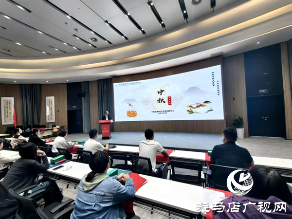 平輿縣舉辦“我在新時代文明實踐中心過中秋”暨迎國慶經典詩詞朗誦文明實踐活動