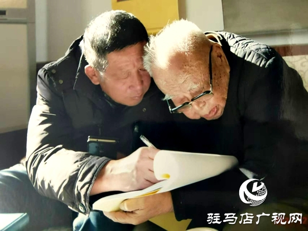 文化“愚公”挖“山”不止——記“農村大網紅”、“天中文化的守望者”張耀征的文史情懷