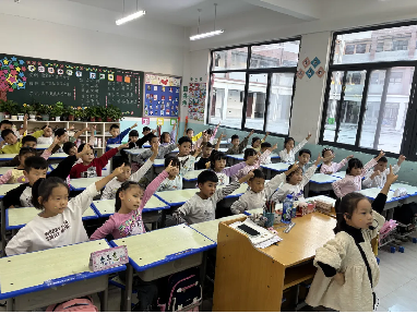 駐馬店市第三小學開展2025年秋季學期一、二年級習慣口令化展示活動