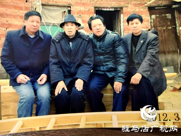 文化“愚公”挖“山”不止——記“農村大網紅”、“天中文化的守望者”張耀征的文史情懷