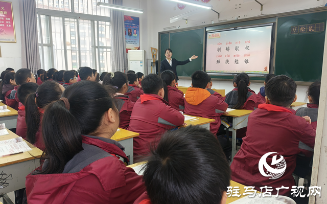 劉中蛟:守一抹暖陽 育滿徑繁花