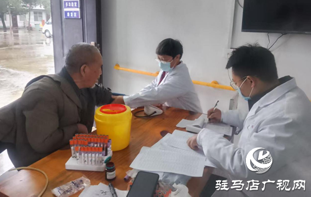 驛城區(qū)沙河店鎮(zhèn)到敬老院開(kāi)展義診活動(dòng)