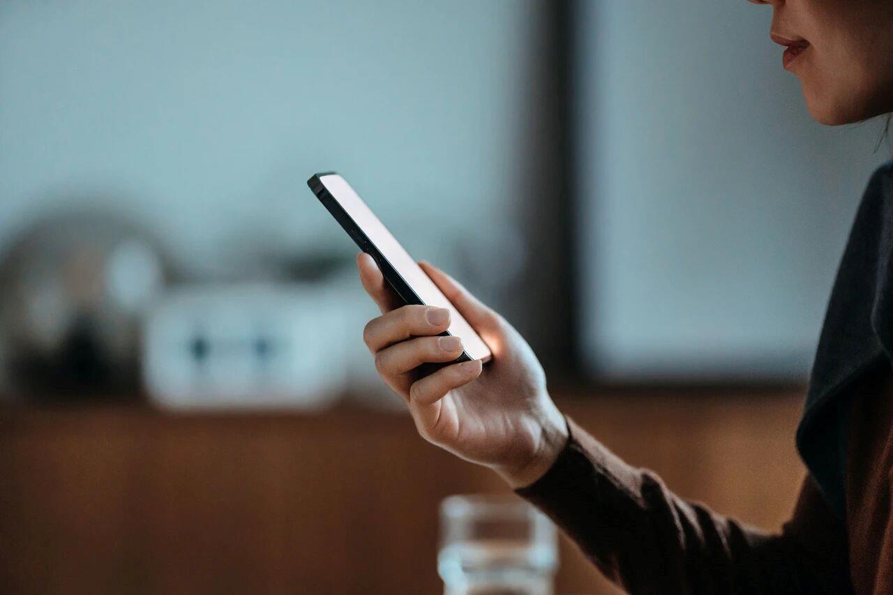 接到這4種電話號(hào)碼，別接！別回！