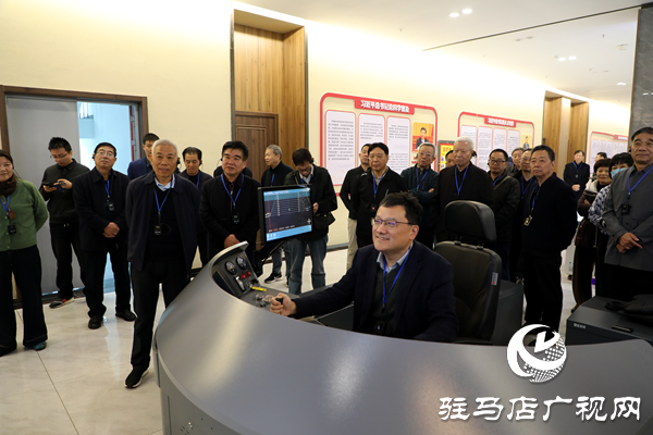 漯河市老科協赴平輿縣壩道工程醫院開展考察交流活動