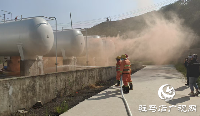 確山縣：開展應急救援演練 提升企業實戰處置能力??