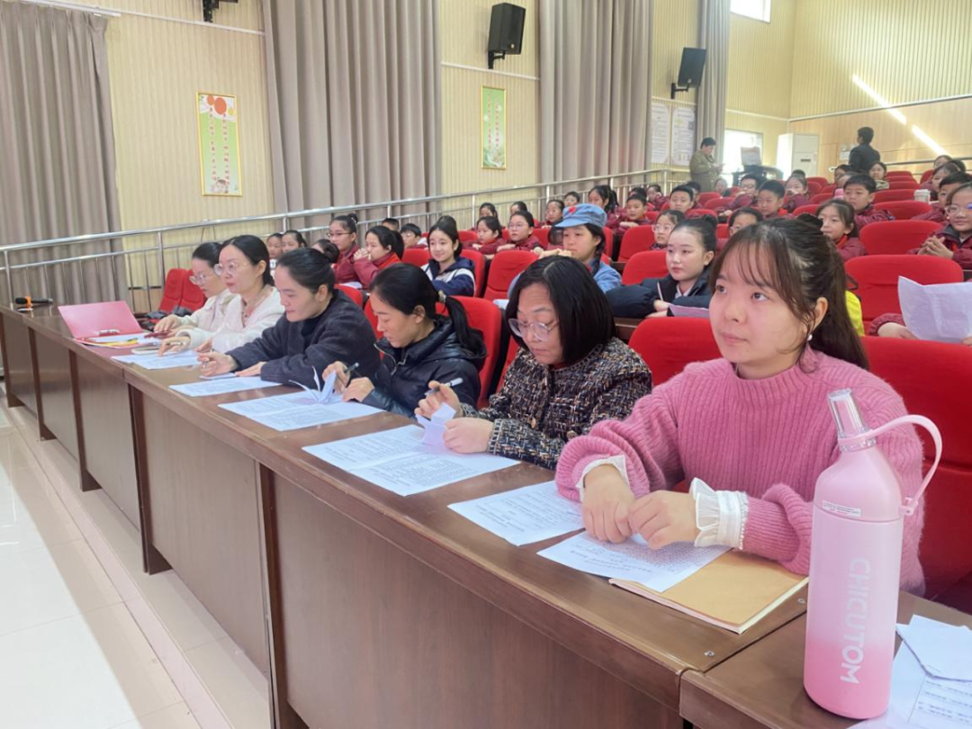  賡續紅色血脈 譜寫時代新篇——駐馬店市第三十三小學舉行“賡續紅色血脈，譜寫時代新篇”紅色演講活動