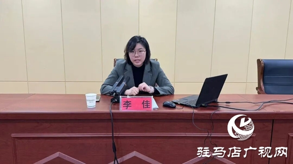 駐馬店市婦聯家庭教育巡回講座暨“敬老月”“巾幗普法鄉村行”活動走進平輿縣