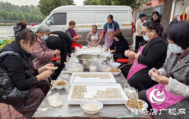 駐馬店經濟開發區開源辦事處刁莊村委開展重陽敬老活動