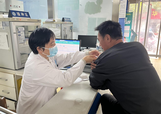 流感疫苗接種進(jìn)入“黃金窗口期” 專業(yè)人士：早接種 早預(yù)防