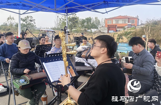 省豫劇院青年團送戲下鄉 柴坡村民樂享文化盛宴