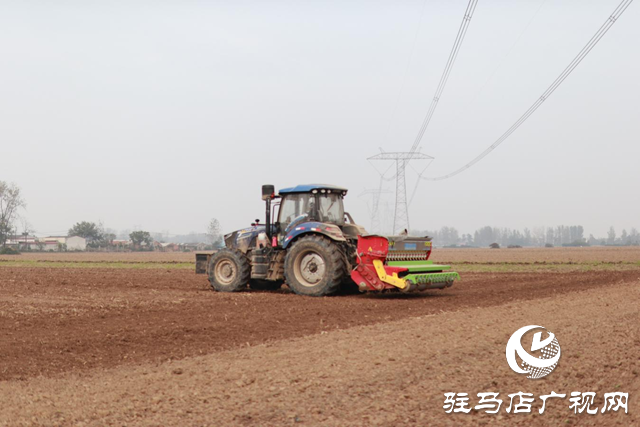 驛城區水屯鎮:搶抓農時推進秋播