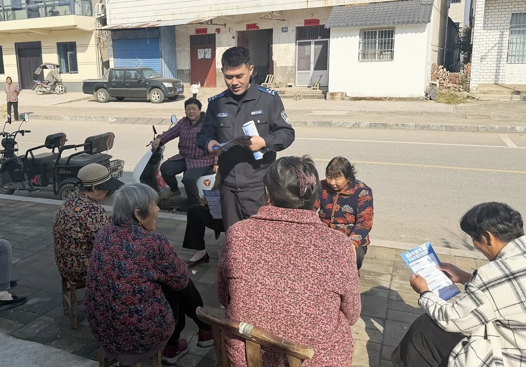 確山公安：禁毒宣傳進鄉村 筑牢農村“防毒墻”