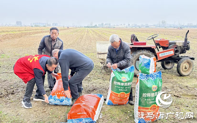 駐馬店經(jīng)濟開發(fā)區(qū)關(guān)王廟鄉(xiāng)：精準(zhǔn)服務(wù)保障秋收秋種?