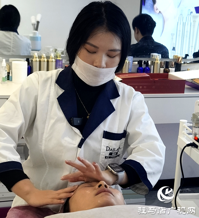 告別冬日“肌”渴:護膚達人分享護膚秘訣?