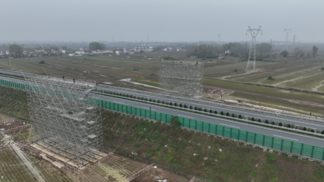 國網駐馬店供電公司：高效實施跨越施工 助推重點工程建設