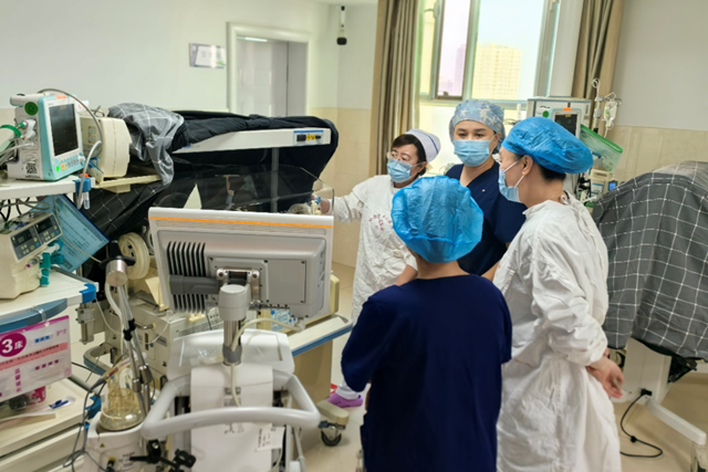 駐馬店市中心醫院援疆醫生 守護邊疆新生兒