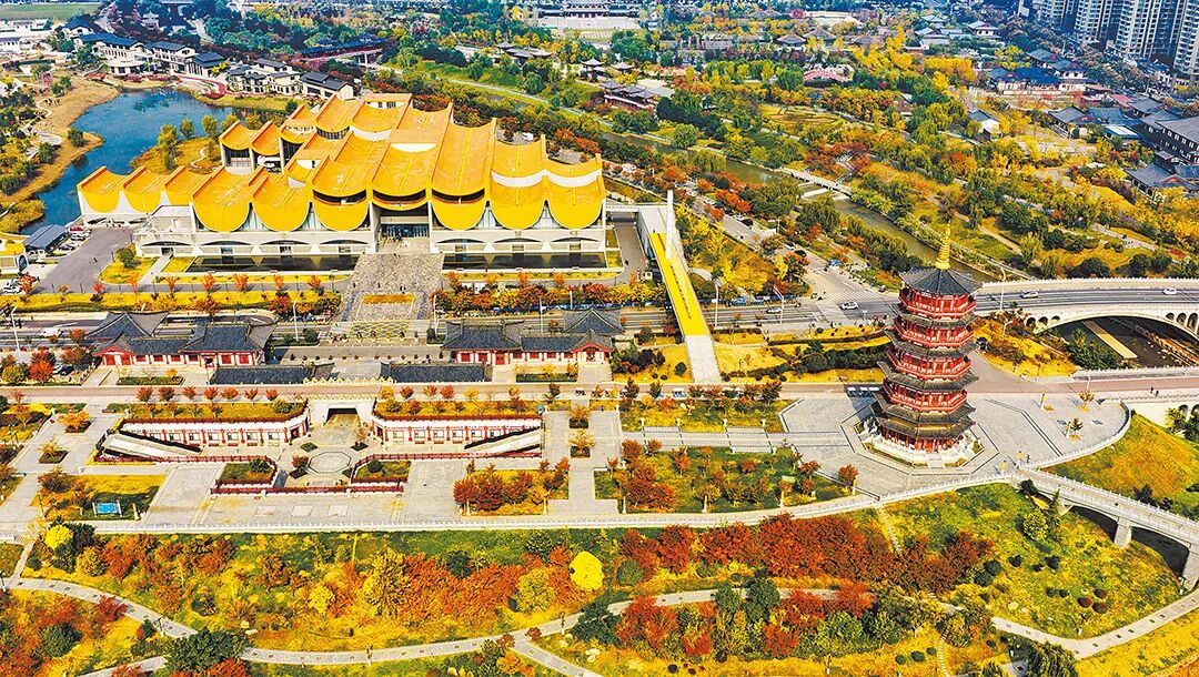 請打開“運(yùn)河秋韻”畫卷！