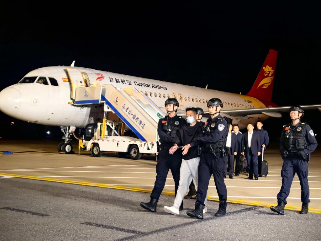 預防和打擊電信網絡詐騙 以更大力度清除“毒瘤”