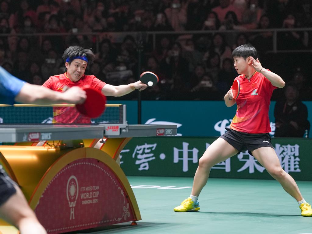 2025國際乒聯混合團體世界杯成都開幕 中國隊迎來“開門紅”