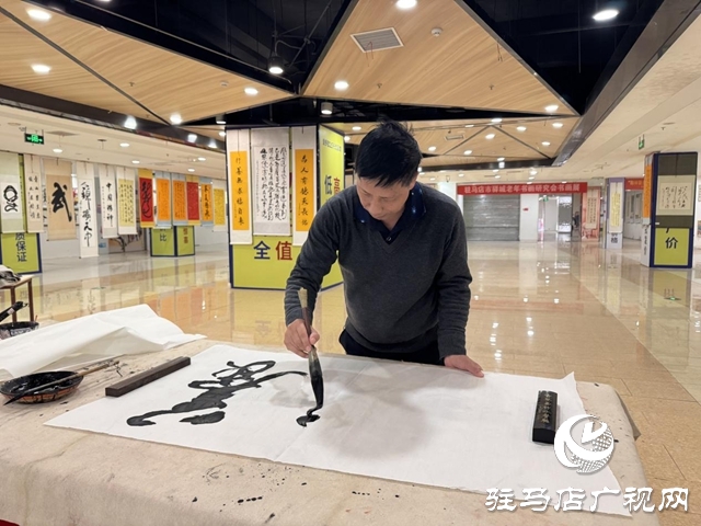 墨香潤萬家：五福書畫院讓藝術走進市民生活