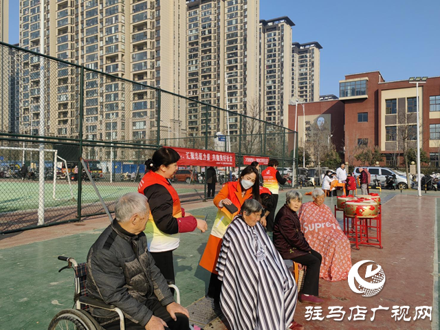 駐馬店天中義工聯合會開展國際志愿者日主題活動