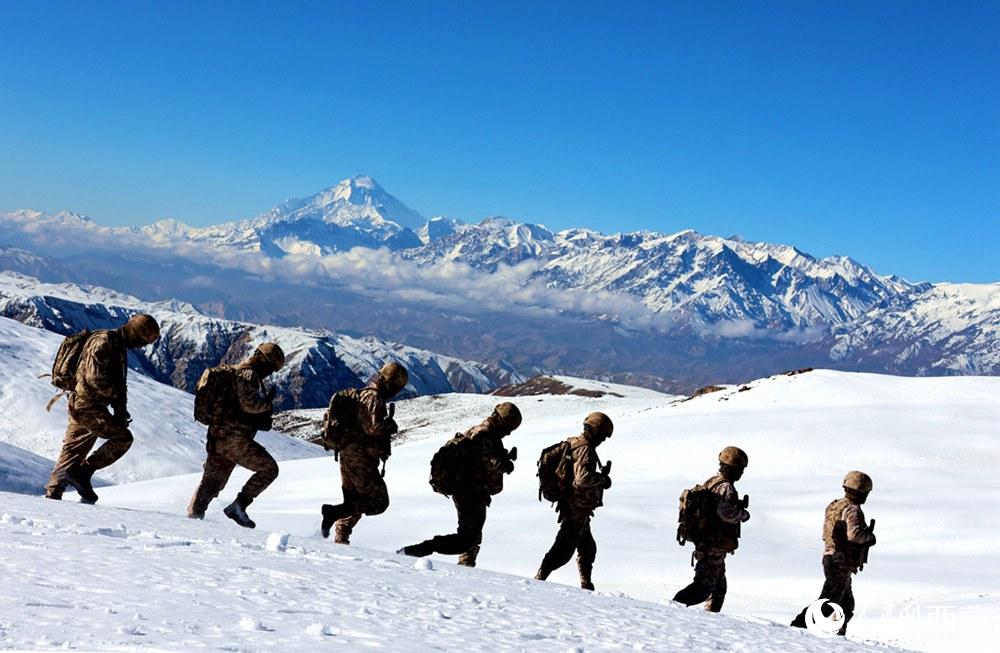 他們站立的地方，就是中國
