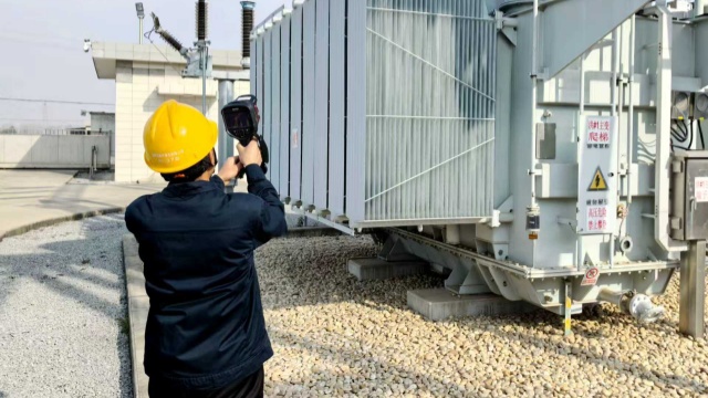 國網(wǎng)平輿縣供電公司:多措并舉迎戰(zhàn)寒潮 確保電網(wǎng)安全穩(wěn)定運行