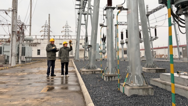 國網確山縣供電公司:戰寒潮 保供電